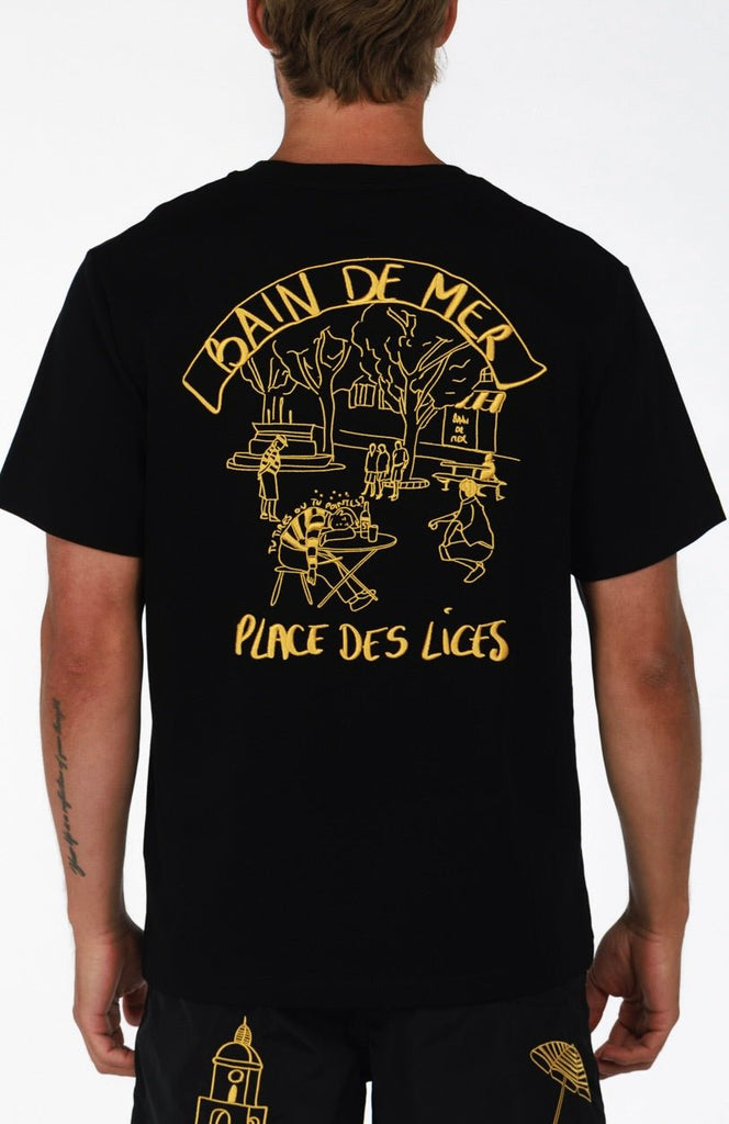 PLACE DES LICES BLACK | Menʼs OS T - Shirt - BAIN DE MER USA I Luxury Swimwear & Casual wear